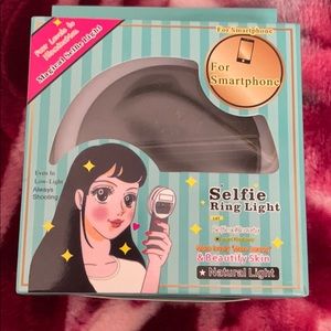 A selfie ring light